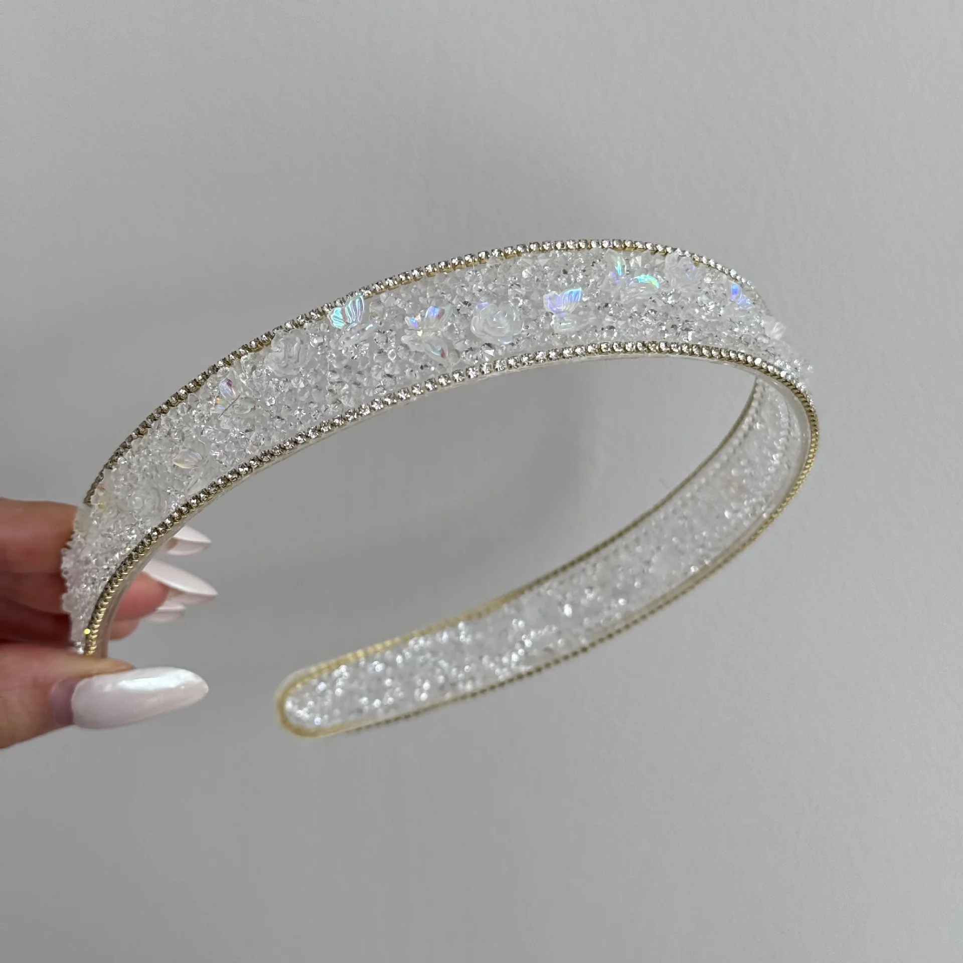 Hair Bands for Women Girl Korean Accessories Headband Luxury Designer Fascinators Elegant Butterfly Rhinestone Vintage Popular