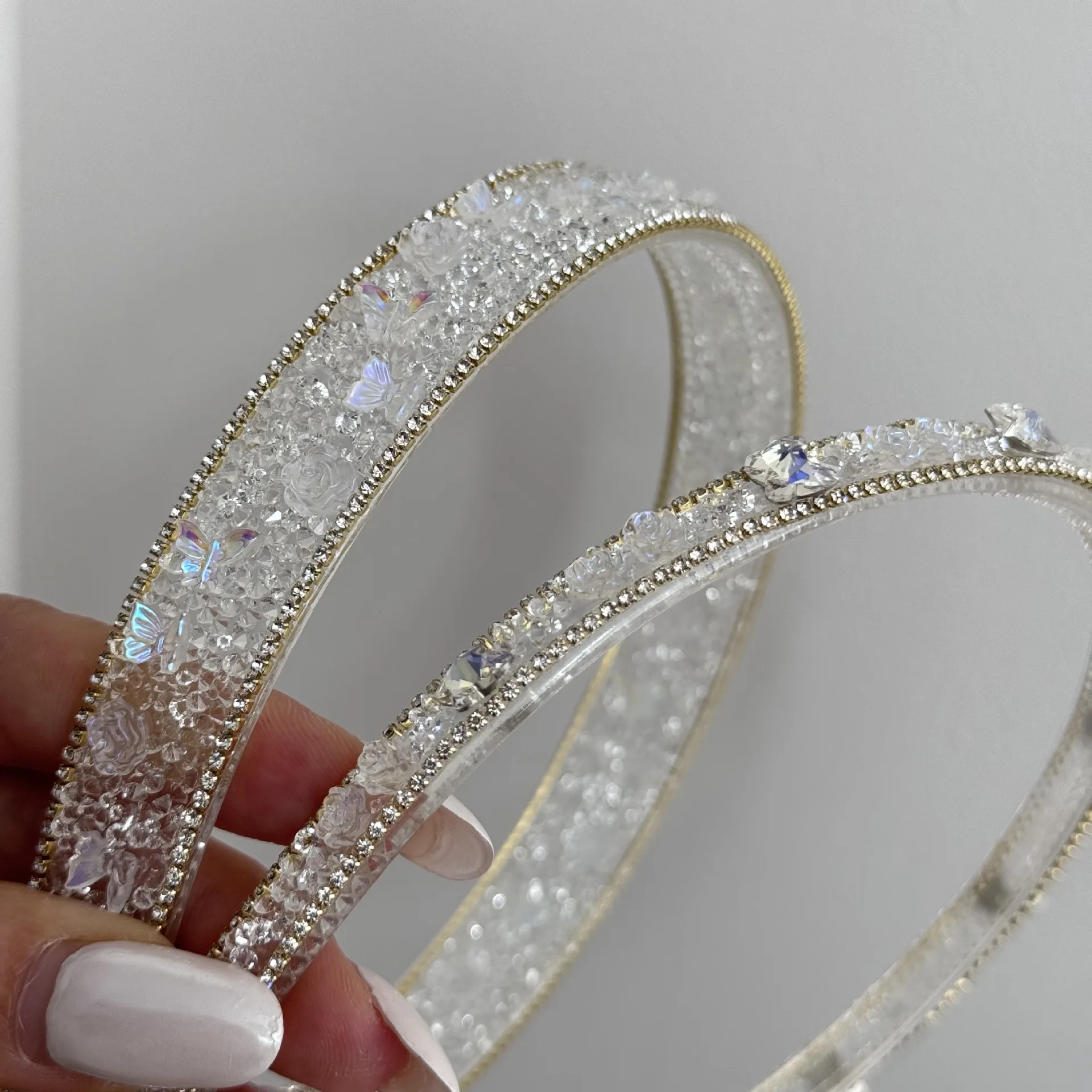 Hair Bands for Women Girl Korean Accessories Headband Luxury Designer Fascinators Elegant Butterfly Rhinestone Vintage Popular