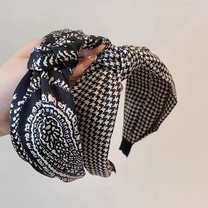 Ethnic Style Fabric Knotted Headband Wide Edge Hair Accessories for Women Girls Non-Slip Hairband Fashion
