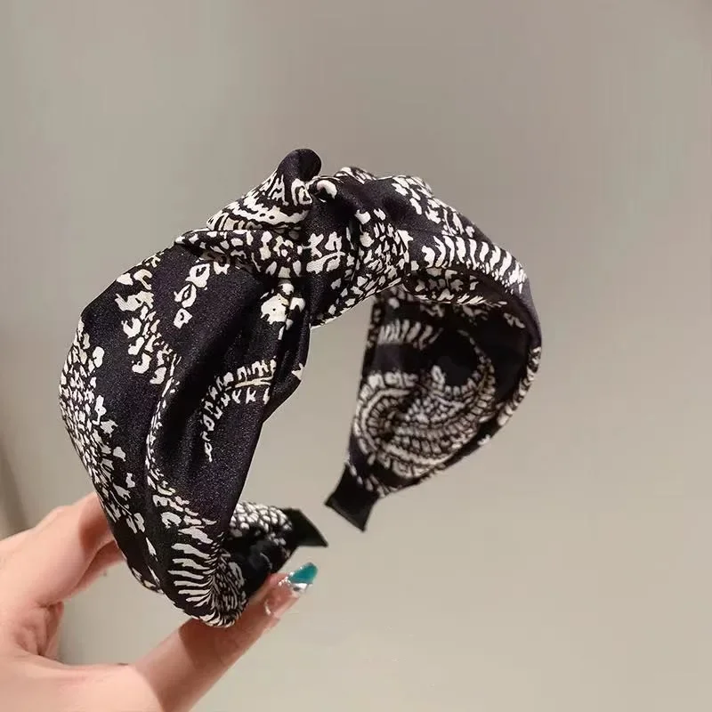 Ethnic Style Fabric Knotted Headband Wide Edge Hair Accessories for Women Girls Non-Slip Hairband Fashion