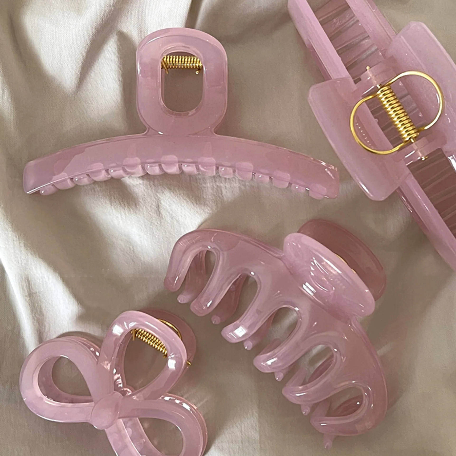 Girl's Jelly Pink Hair Clip 2025 New High end Shark Clip Large Catclip Women's High end Hairpiece Fashion Pink Hair Clip