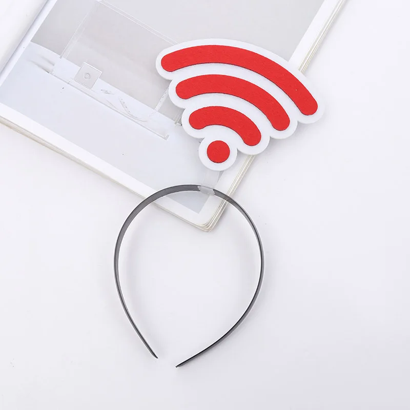 Fashion Arrow Headband For Women Arrowhead Shap Hairbands Symbol Hair Hoop Party Funny Trick Props Hair Band for Carnival Photo
