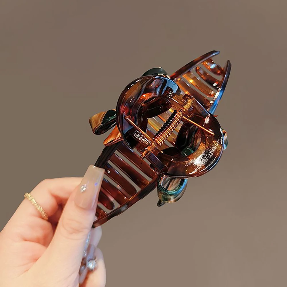 Enamel oil painting bow shark clip temperament high-end back of the head disc hair clip acrylic clip