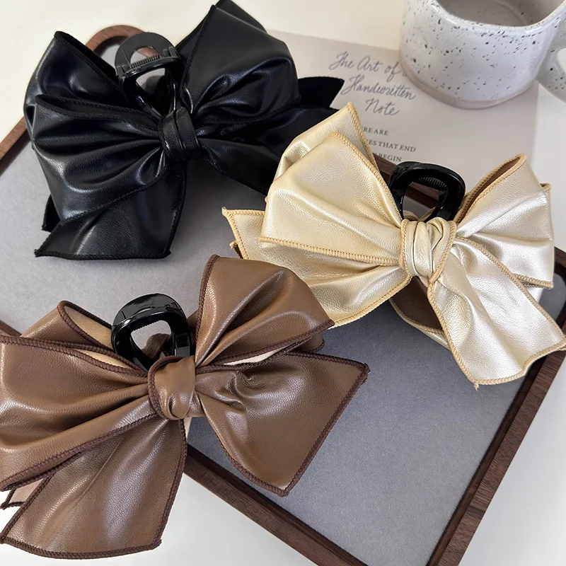 Vintage PU Bow Hair Claw Clips for Women Elegant Bowknot Hairpins Barrettes Hair Accessories Large Size Ponytail Hair Clips Crab