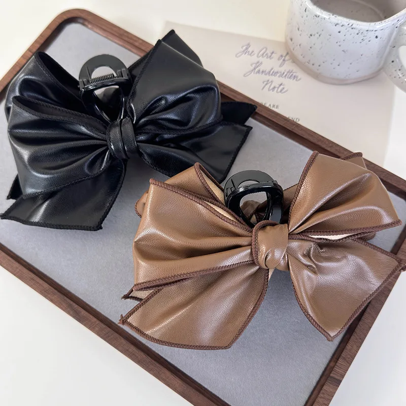 Vintage PU Bow Hair Claw Clips for Women Elegant Bowknot Hairpins Barrettes Hair Accessories Large Size Ponytail Hair Clips Crab