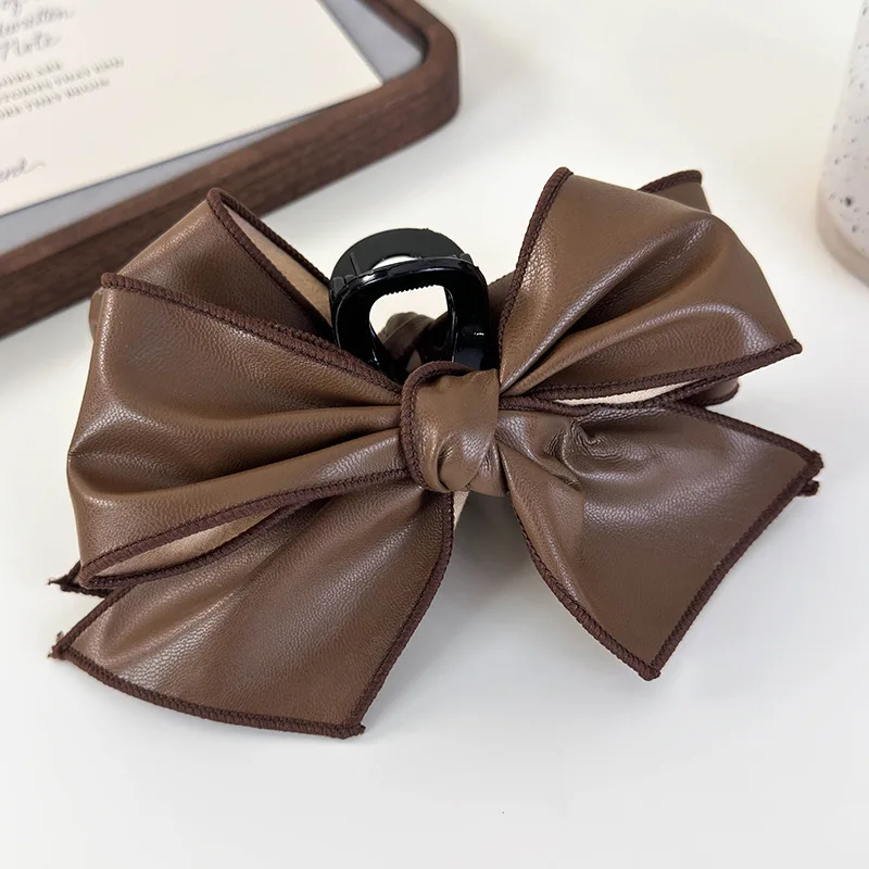 Vintage PU Bow Hair Claw Clips for Women Elegant Bowknot Hairpins Barrettes Hair Accessories Large Size Ponytail Hair Clips Crab