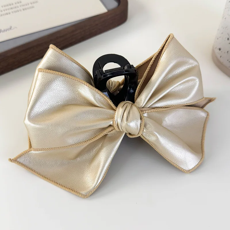 Vintage PU Bow Hair Claw Clips for Women Elegant Bowknot Hairpins Barrettes Hair Accessories Large Size Ponytail Hair Clips Crab