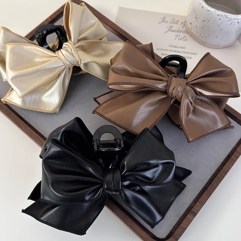 Vintage PU Bow Hair Claw Clips for Women Elegant Bowknot Hairpins Barrettes Hair Accessories Large Size Ponytail Hair Clips Crab