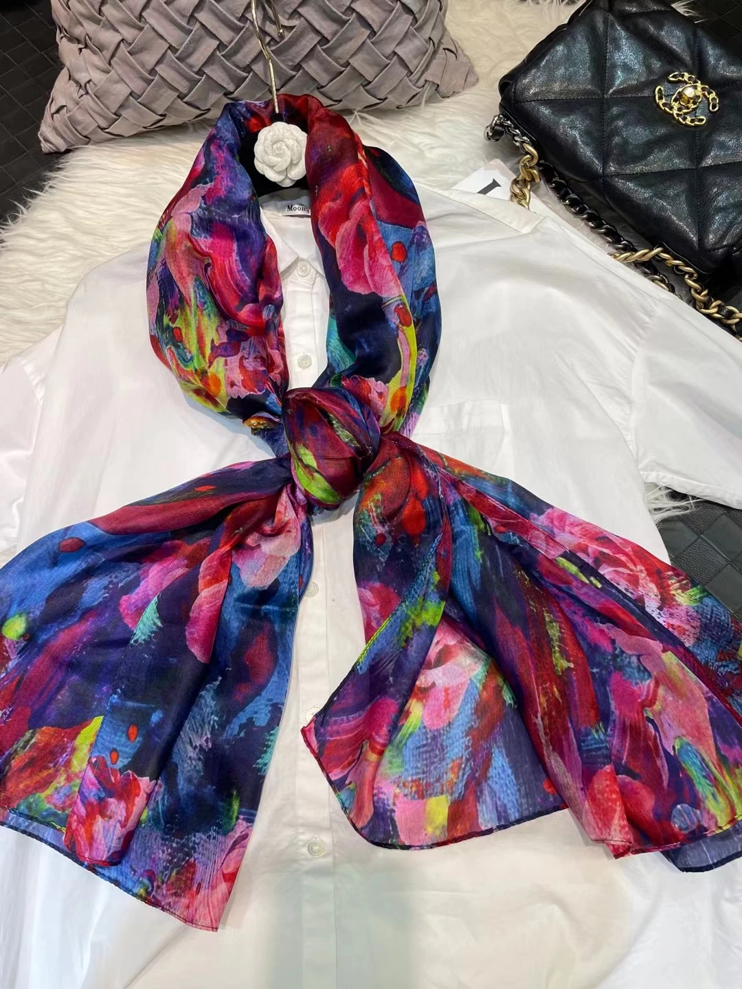 White Blue Women 100% Mulberry Silk Scarf Elegant Floral Design Long Silk Scarf Cape Summer Beach Silk Shawl Wrap Hijab Scarf