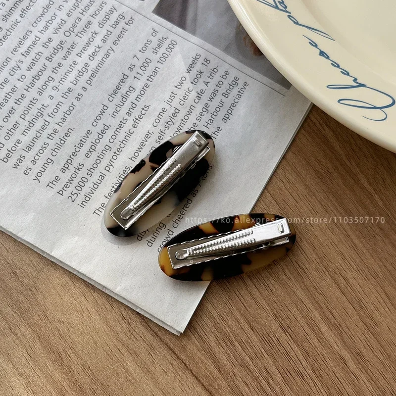 Fever blogger's same elliptical small hair clip, Korean French side clip, retro bangs clip, duckbill clip cute temperament
