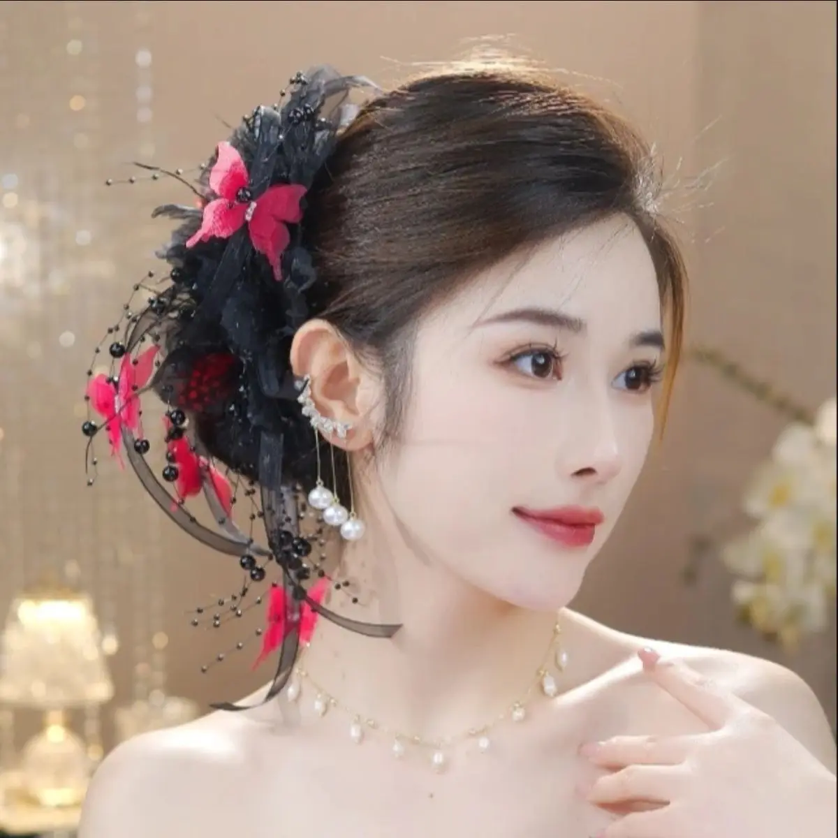 Women Luxury Autumn Winter French Style Flower Bead Feather Tassel Hair Accessories Female Hairpin Shark Hair Claw Headdress