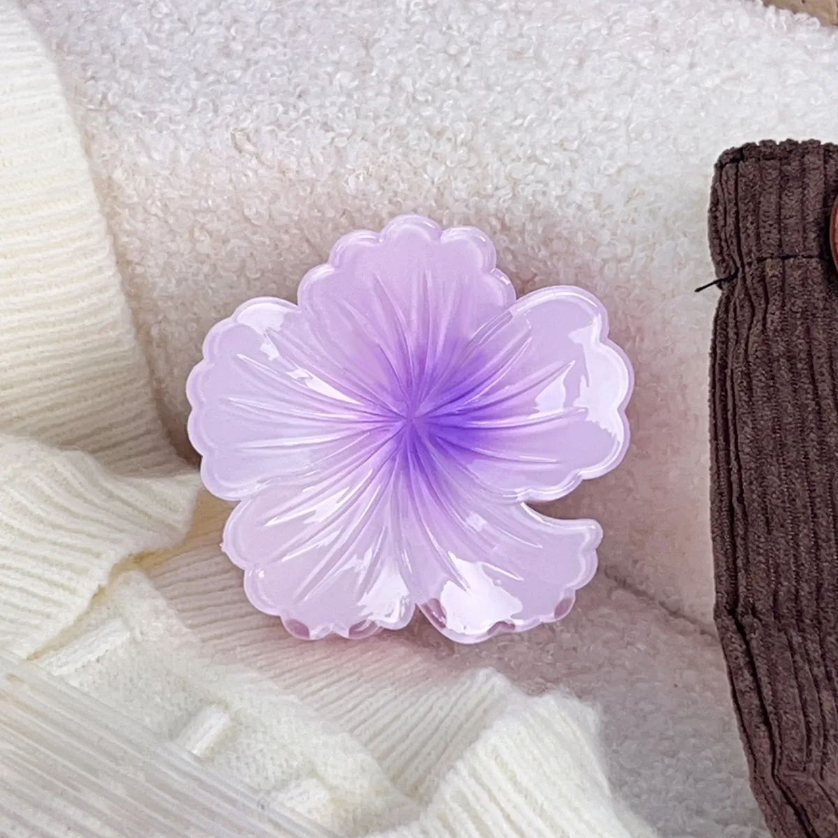 Hawaiian Gradient Hair Clips Flower Hair Claws Women Medium Size Fashion Headwear Hairpin Crab Barrette Hair Accessories