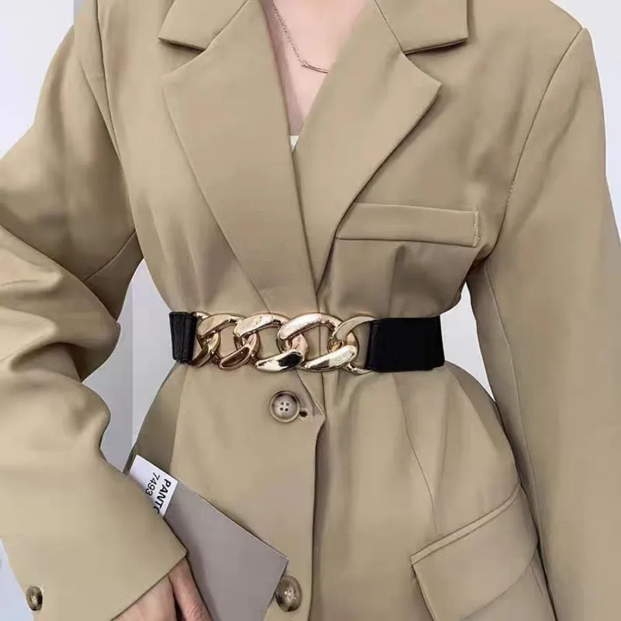 The Black Stretchy Elastic Chain Belt Is Slimming and Versatile. It Cinches the Waist and Is Suitable for Pairing with Sweaters,