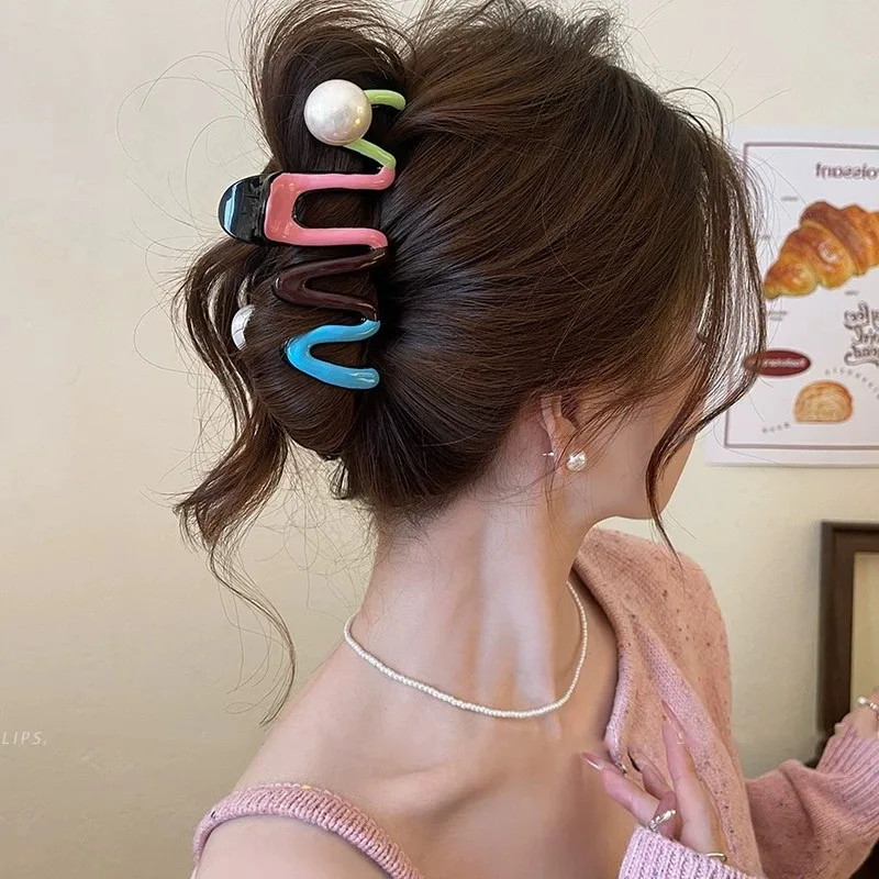 Japanese and Korean disc hair shark clip for Women, Non-Slip Kawaii Updo Claw Clip, Daily Party Gift Evening Wedding Trendy