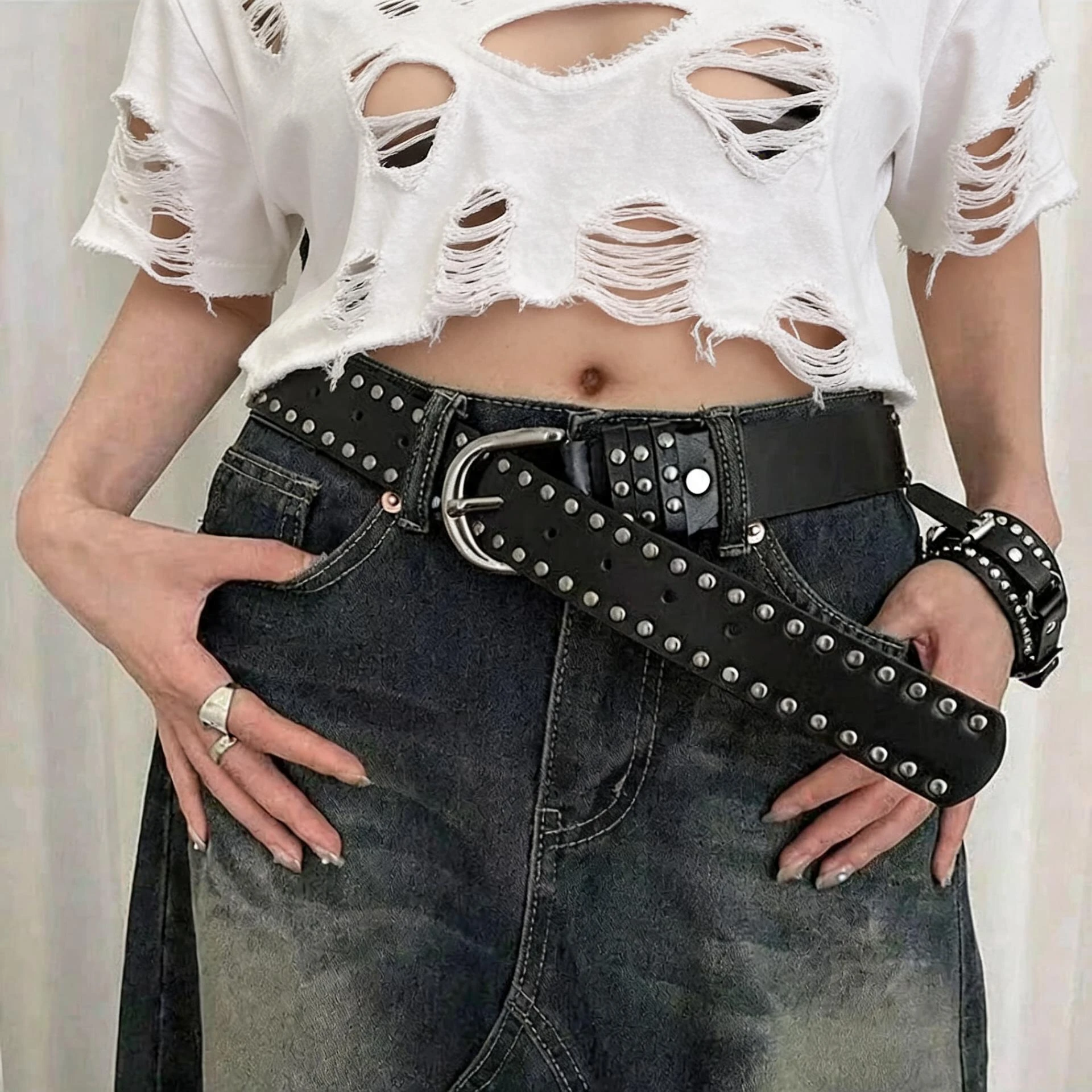 New Women Belt Women's Jeans Tie-in Ladies' Belt Fashion Personality Rivet Belt Senior Black Fashion