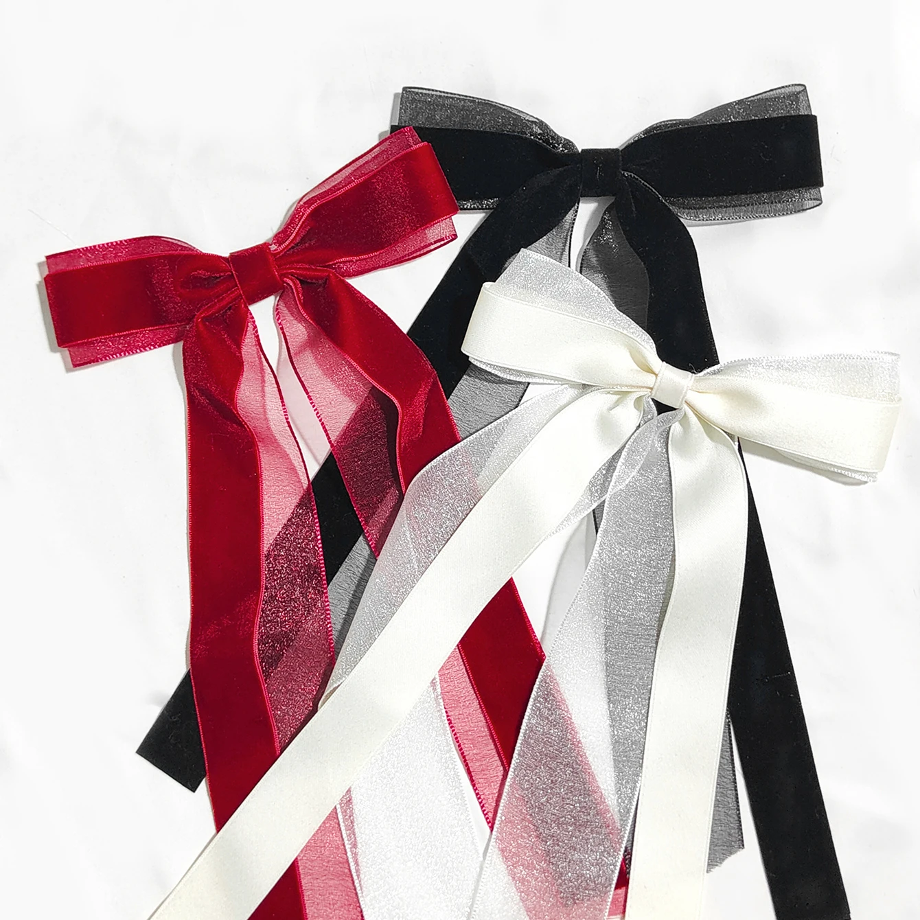 A Vintage and High-End French Hairpin with a Mesh Velvet Bow Ribbon