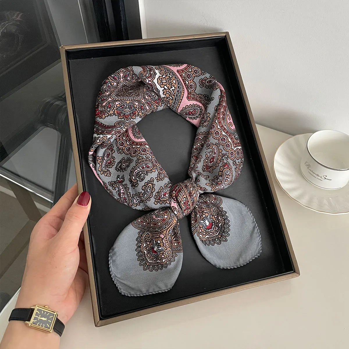 New Fashion 70X70cm Women's Scarf Paisley Print Scarf Cotton Texture Square Shawl Decorative Headband Neck Luxury Design Bandana