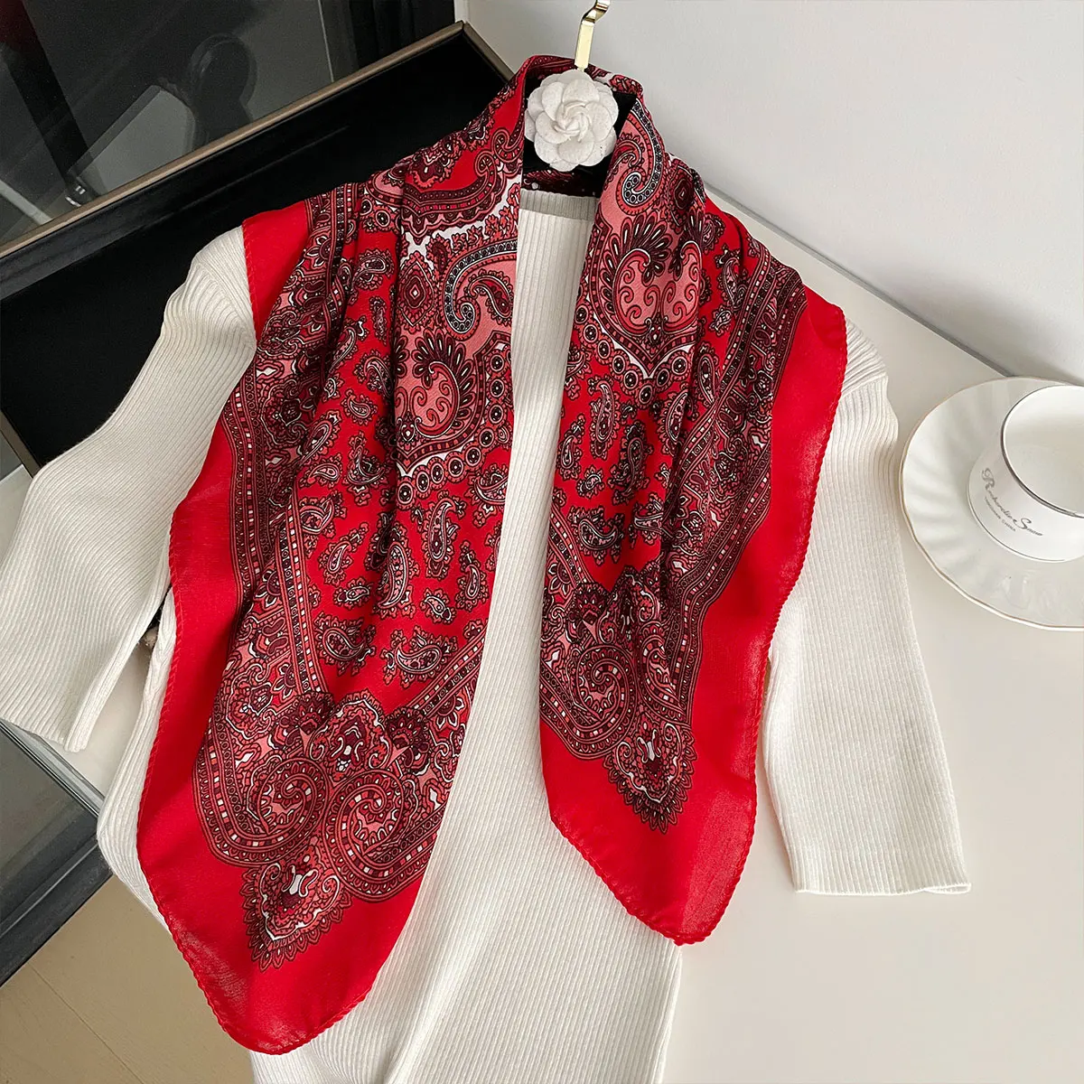 New Fashion 70X70cm Women's Scarf Paisley Print Scarf Cotton Texture Square Shawl Decorative Headband Neck Luxury Design Bandana