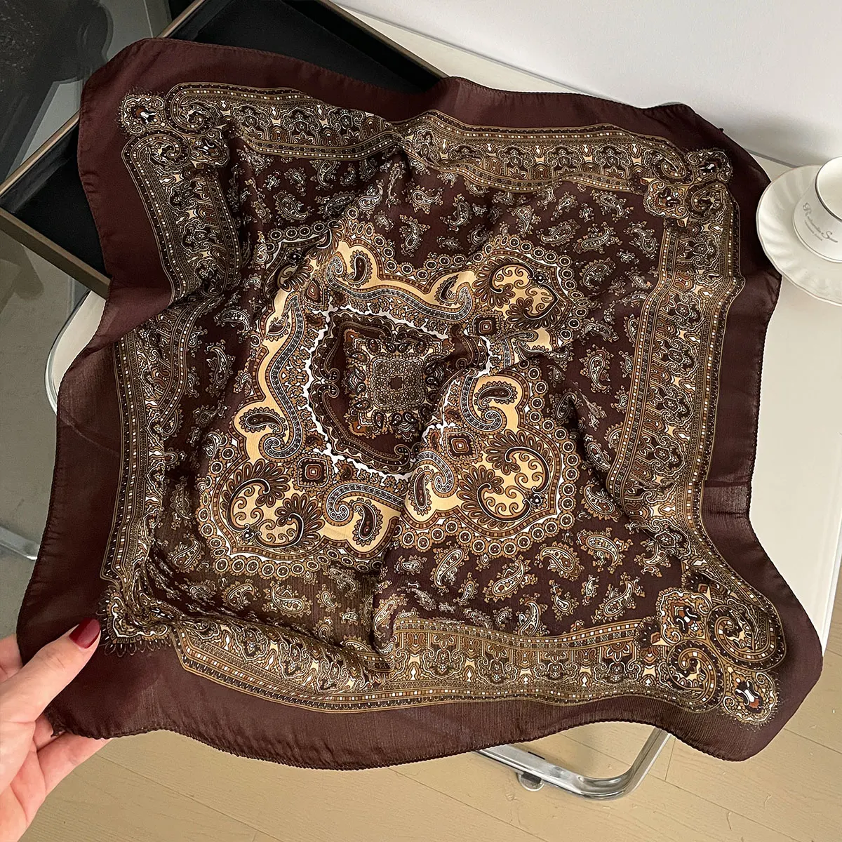 New Fashion 70X70cm Women's Scarf Paisley Print Scarf Cotton Texture Square Shawl Decorative Headband Neck Luxury Design Bandana