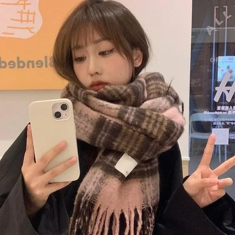 New Maillard Autumn/Winter Plaid Scarf Women's High-End Feel Korean Style Versatile Warm Shawl Thickened Neck Scarf Trendy