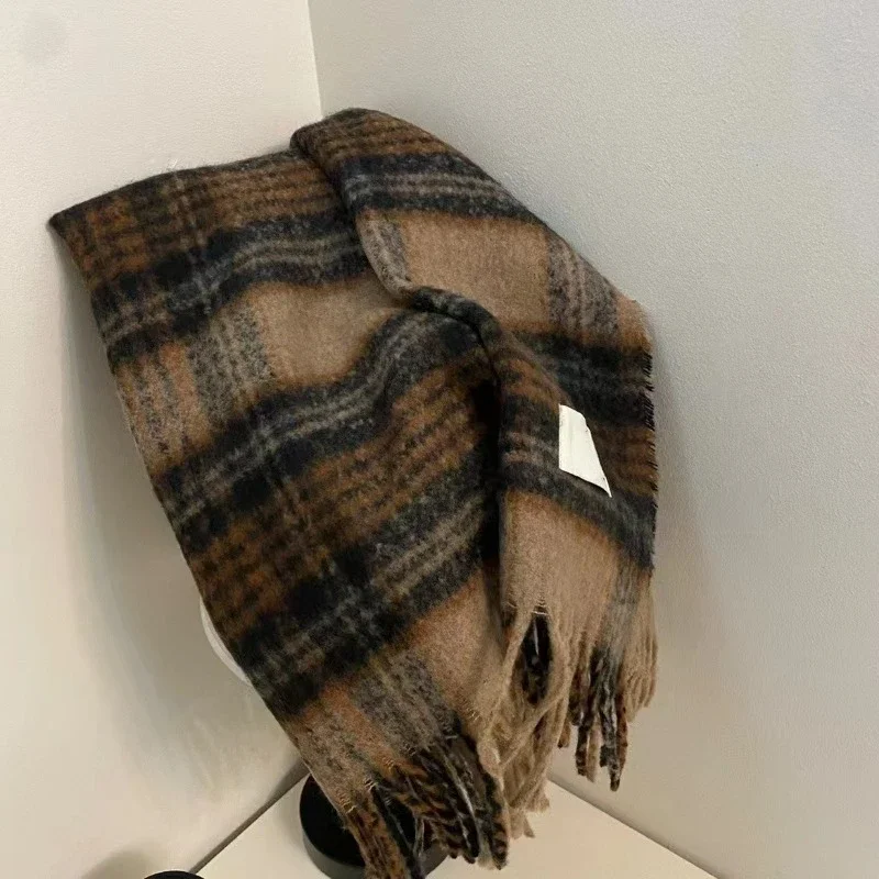 New Maillard Autumn/Winter Plaid Scarf Women's High-End Feel Korean Style Versatile Warm Shawl Thickened Neck Scarf Trendy