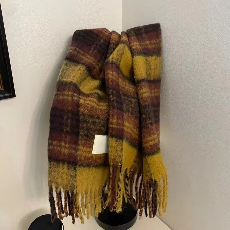 New Maillard Autumn/Winter Plaid Scarf Women's High-End Feel Korean Style Versatile Warm Shawl Thickened Neck Scarf Trendy