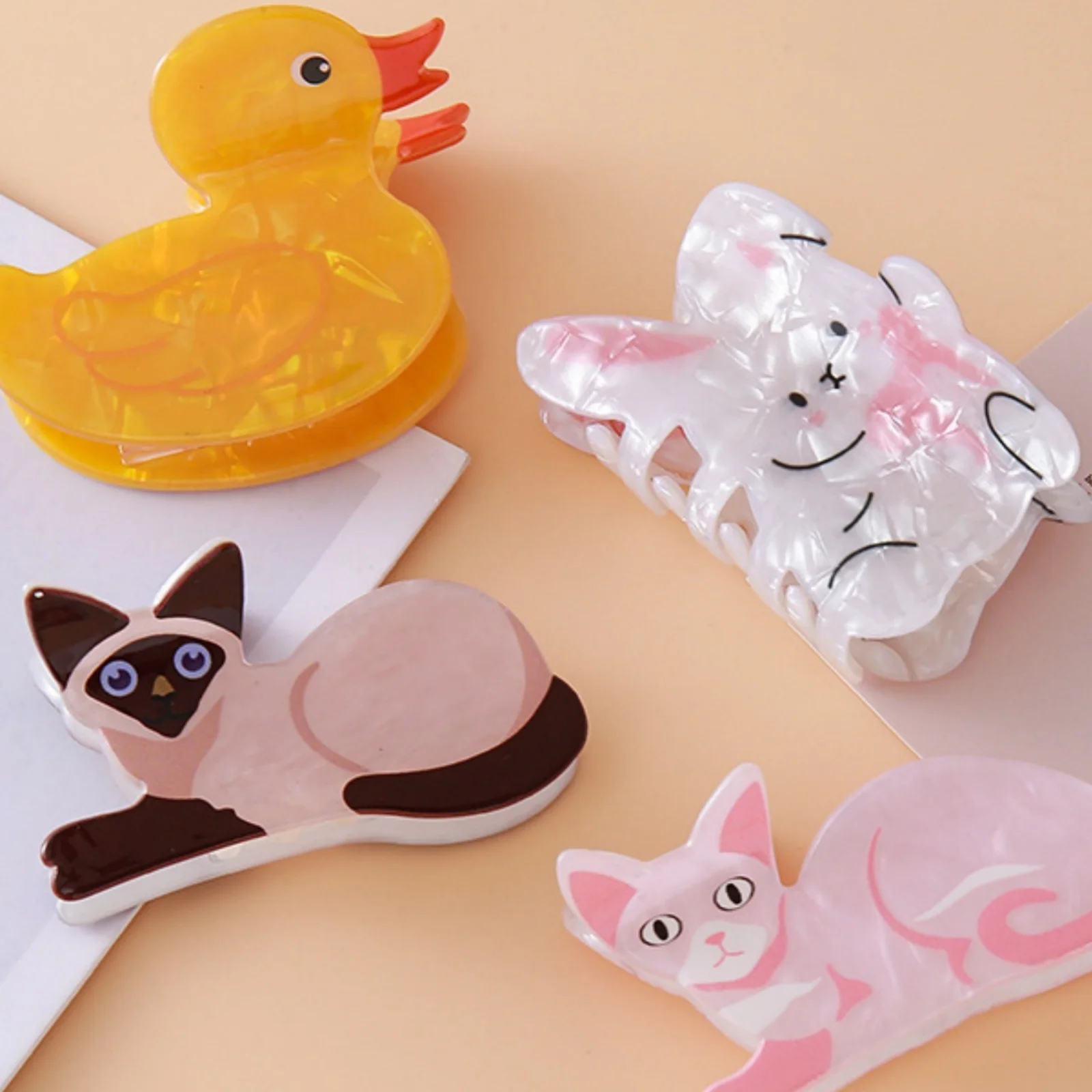 1PC Animal Claw Clip, Cute Kitten and Puppy Medium-sized Shark Clip, Medium-sized Hair Clip Hair Accessory for the Back of