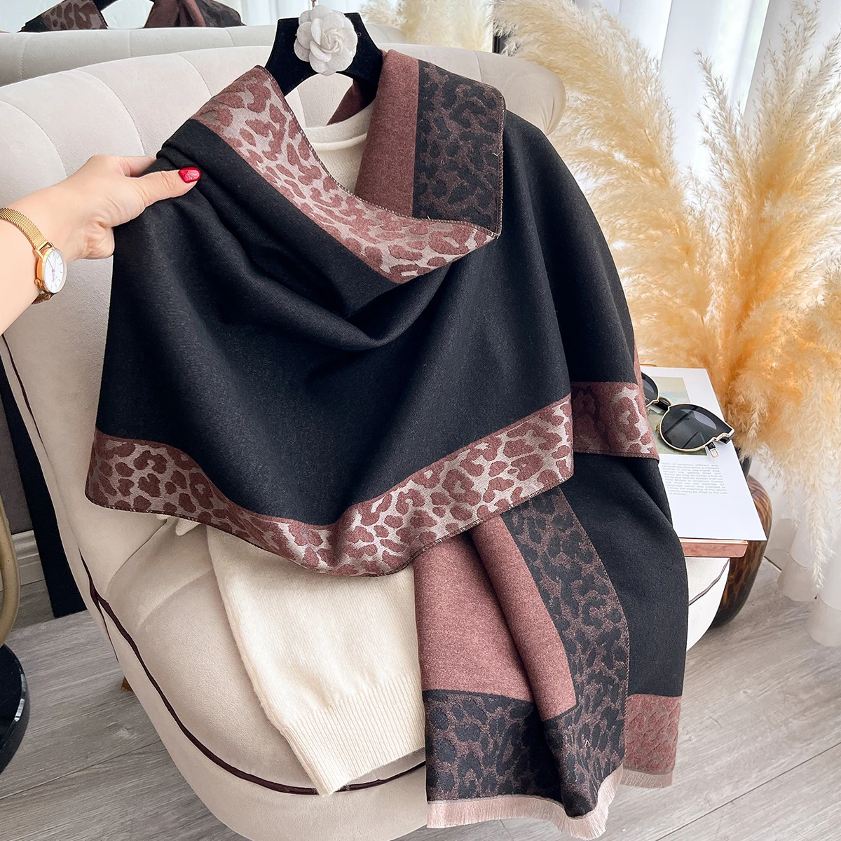 New Luxury Cashmere Plaid Leopard Scarf Winter Women Pashmina Shawls Warm Blanket Wraps Female Thick Scarves Bufanda Scarves