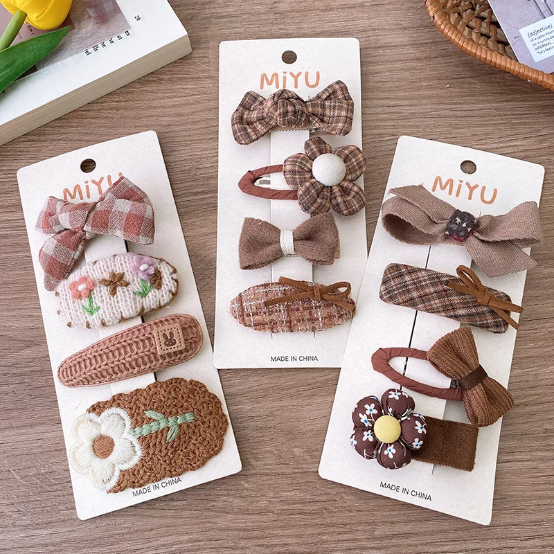 4Pcs/Lot Coffee Color Fabric Plush Bow Hair Clips For Girls Flower Hairpins Kids Sweet BB Clip Striped Hairclips Hair Decoration