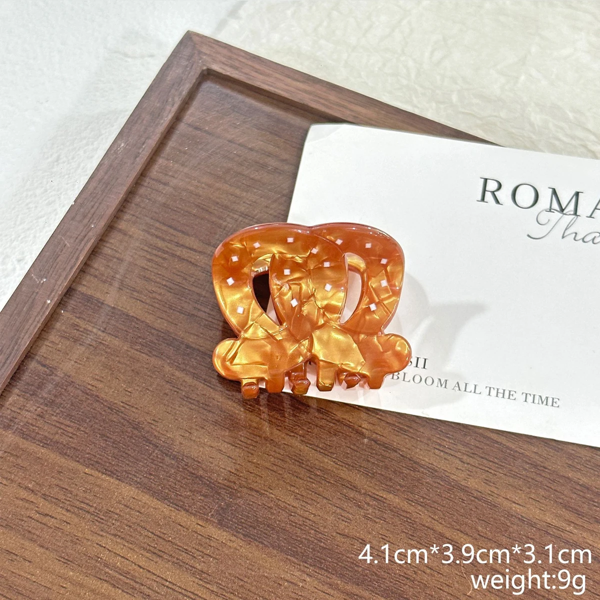 1PC Vintage Croissant Alkaline Water Knot Grab Clip, High-end Large and Small Croissant Hair Clip Back of Head Updo Shark Clip