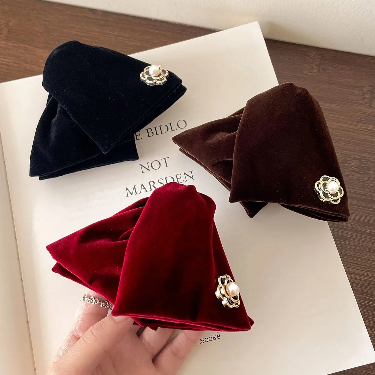 1pc Vintage Velvet Camellia Triangle Hair Clip for Women, High-End Style, Back of Head Hairpin, Updo Shark Clip Hair Accessory