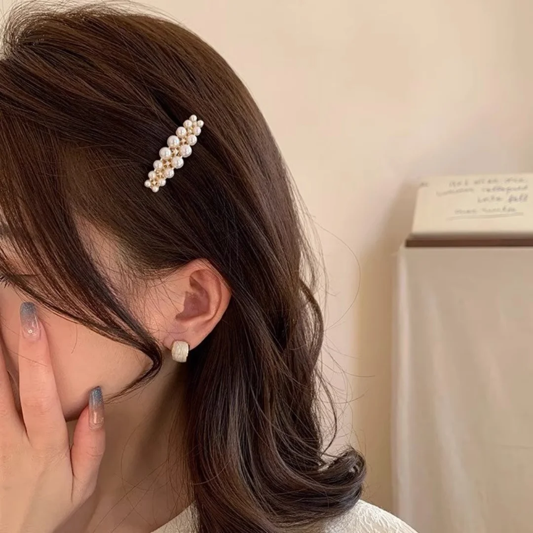 Korean Style Side Pearl Bangs Hair Clip for Women, Forehead Clip Hair Accessory, Internet Celebrity 2025 New Model, High-End Sid