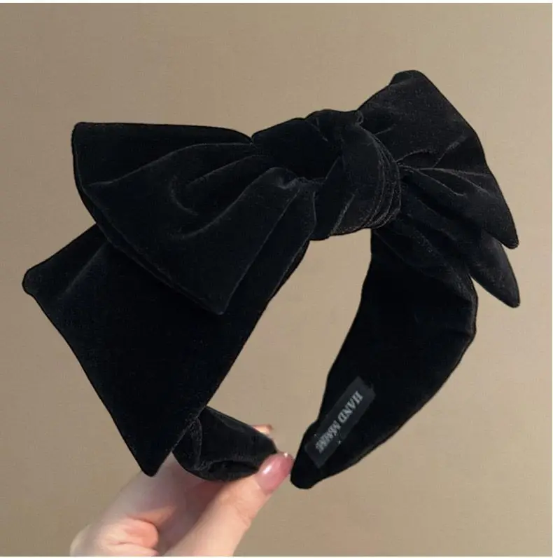 1pc Large Velvet Bow Hairband for Autumn Winter Parties or Daily Wear Stylish Princess Hair Accessory and a Great Gift for Women