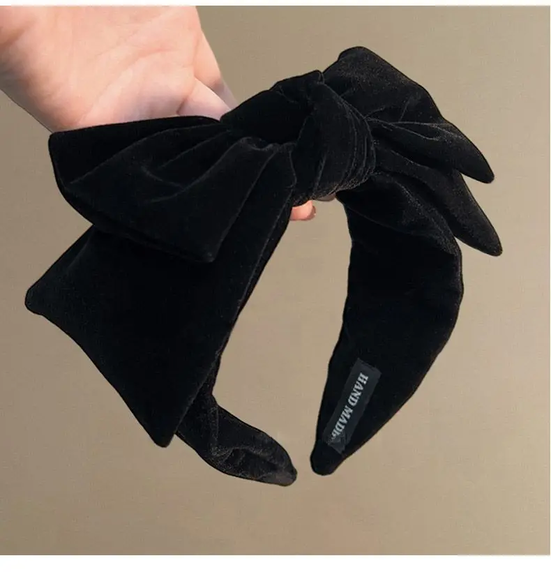 1pc Large Velvet Bow Hairband for Autumn Winter Parties or Daily Wear Stylish Princess Hair Accessory and a Great Gift for Women