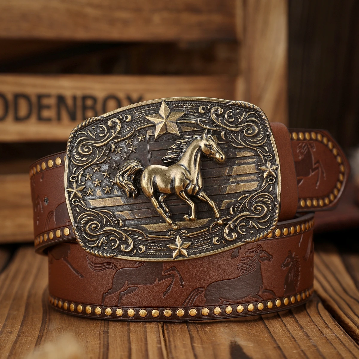 A Western-style PU Belt with Buckles Suitable for Both Men and Women, Casual and Retro, Is Perfect for Daily Outings