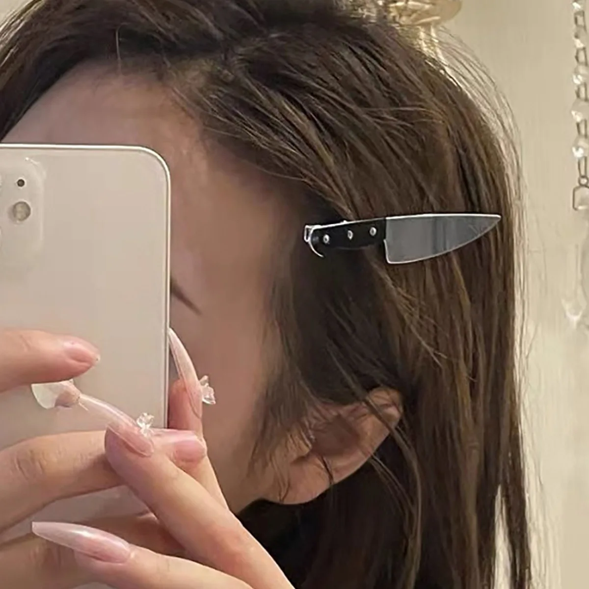 Fun creative simulation knife hairpin female side bangs broken hair duck bill clip headdress