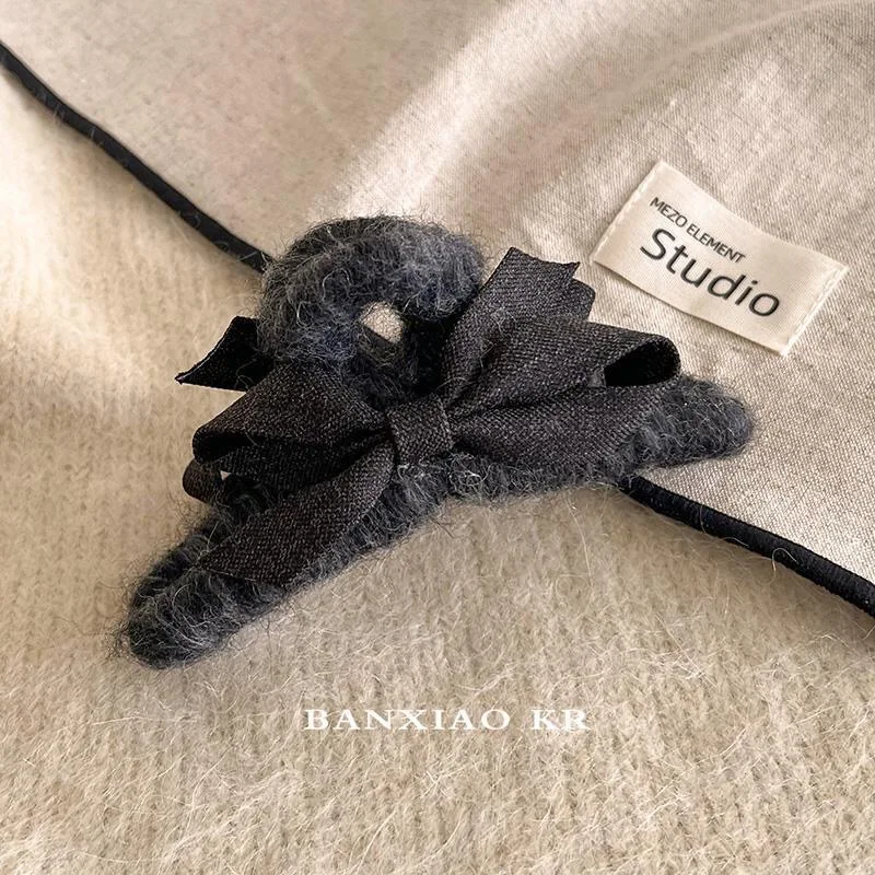 1pc Autumn/Winter Bow Woolen Hair Clip for Women, High-End New Shark Clip, Autumn and Winter Back-of-Head Hair Clip