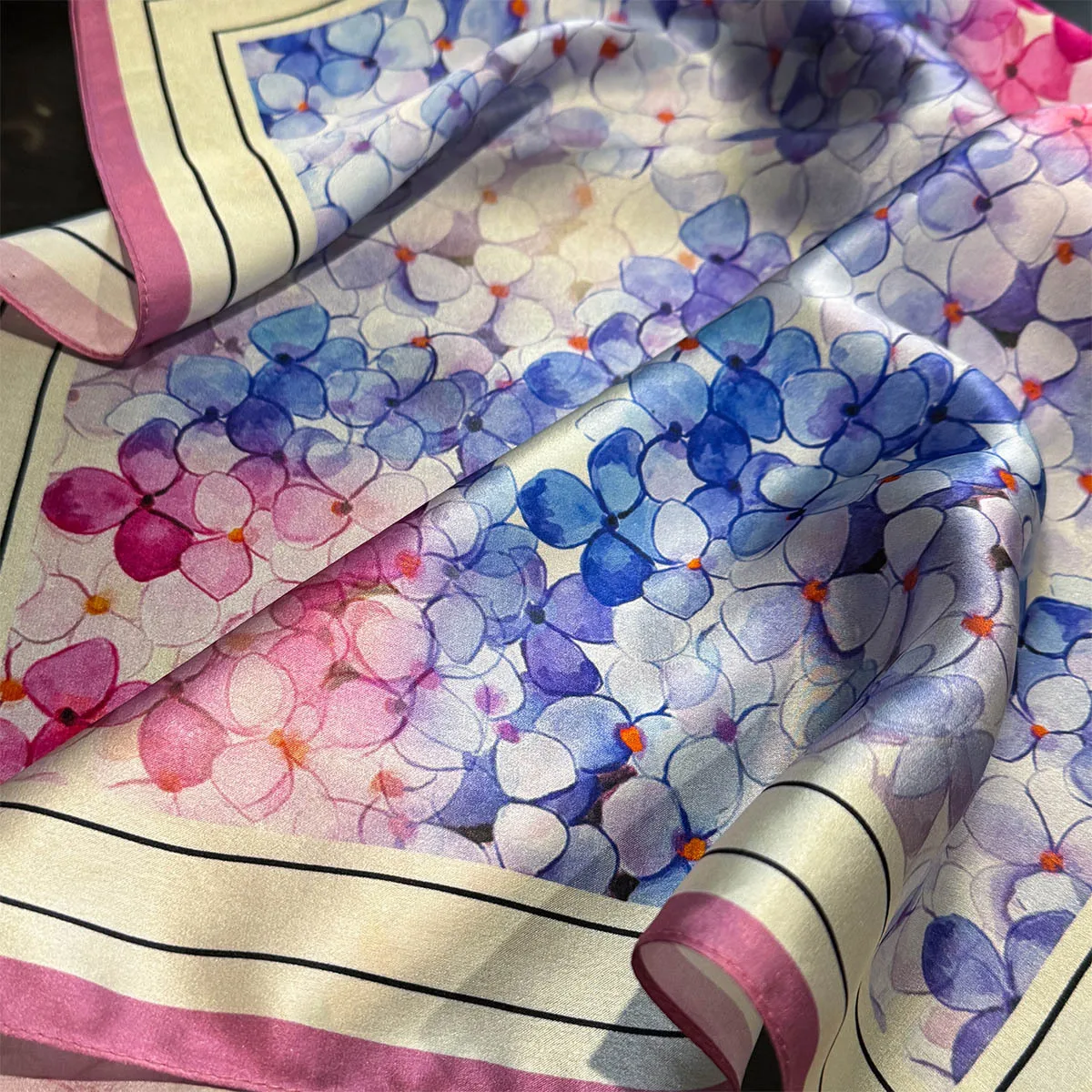 Luxury 100% Mulberry Silk Scarf Women Oil Floral Print Bandana Shawl Lady Neckerchief Handkerchief Female Wrap Christmas Gift