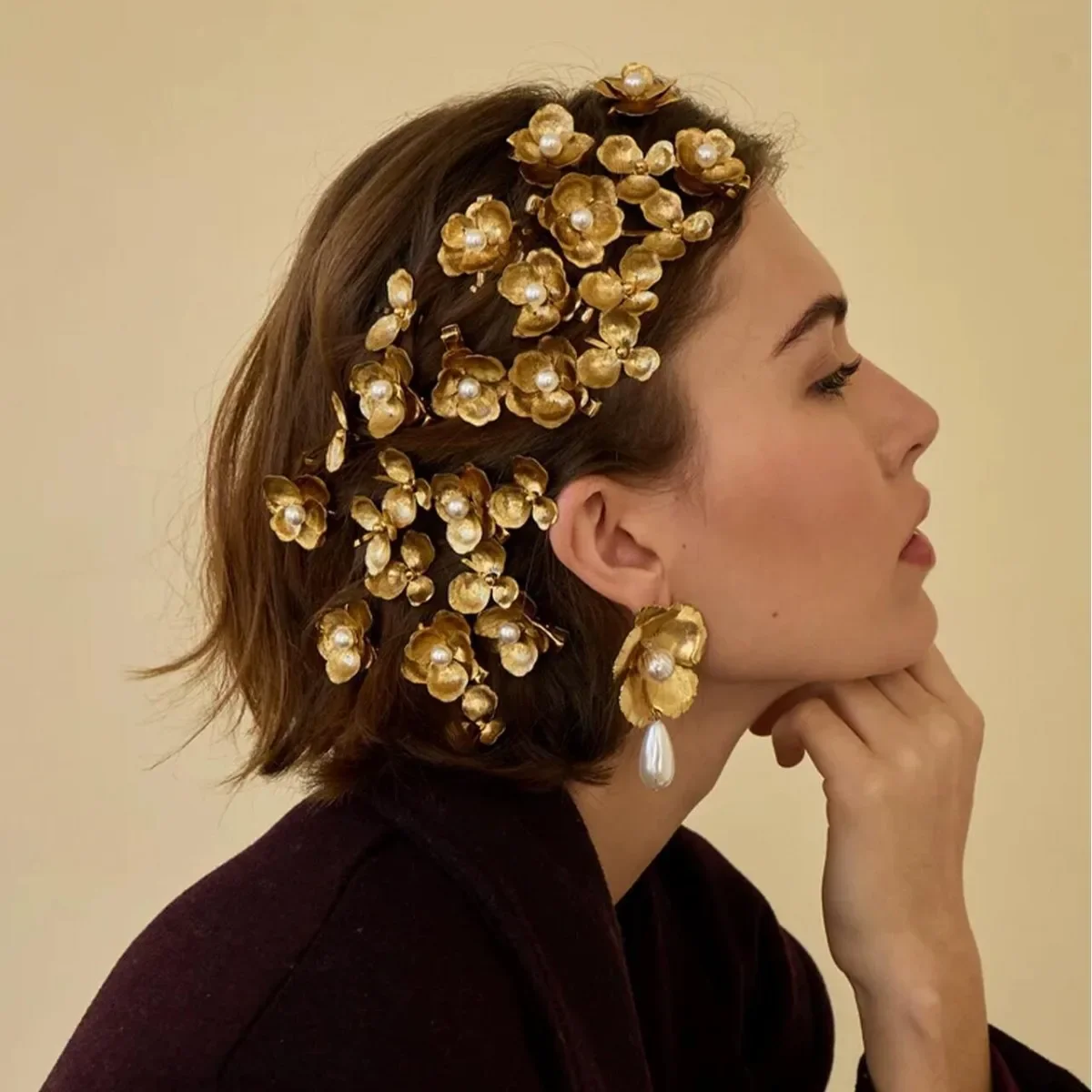 Gold Flower Crystal Hair Clips for Women Hairpins Girls Side Bangs Clips Flower Barrette Hawaiian Wedding Party Bag Hair Tools