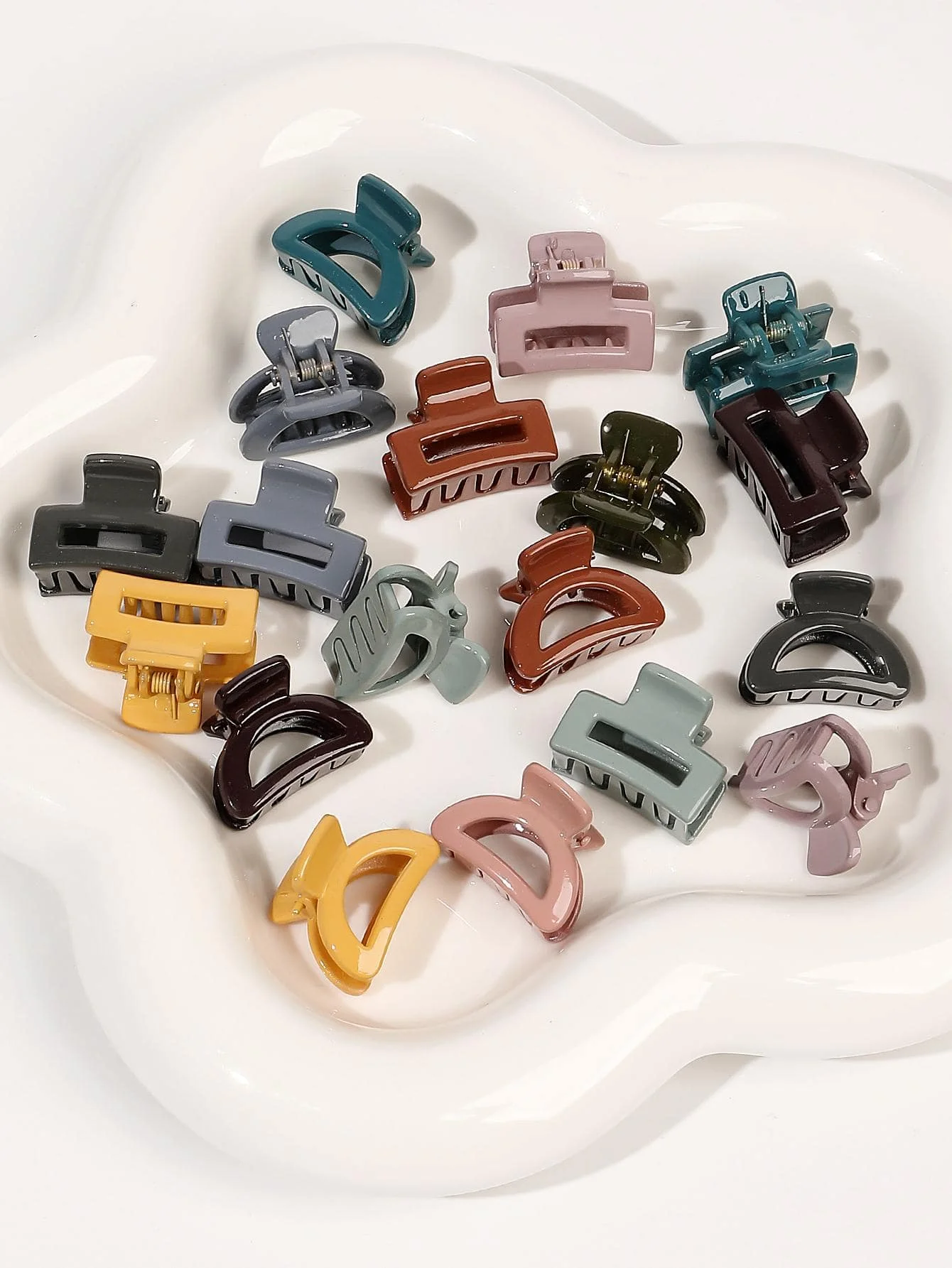 18Pcs Leopard Small Hair Claw Clips for Thin Hair No Slip Mini Hair Jaw Clips Hair Styling Accessories for Women Girls