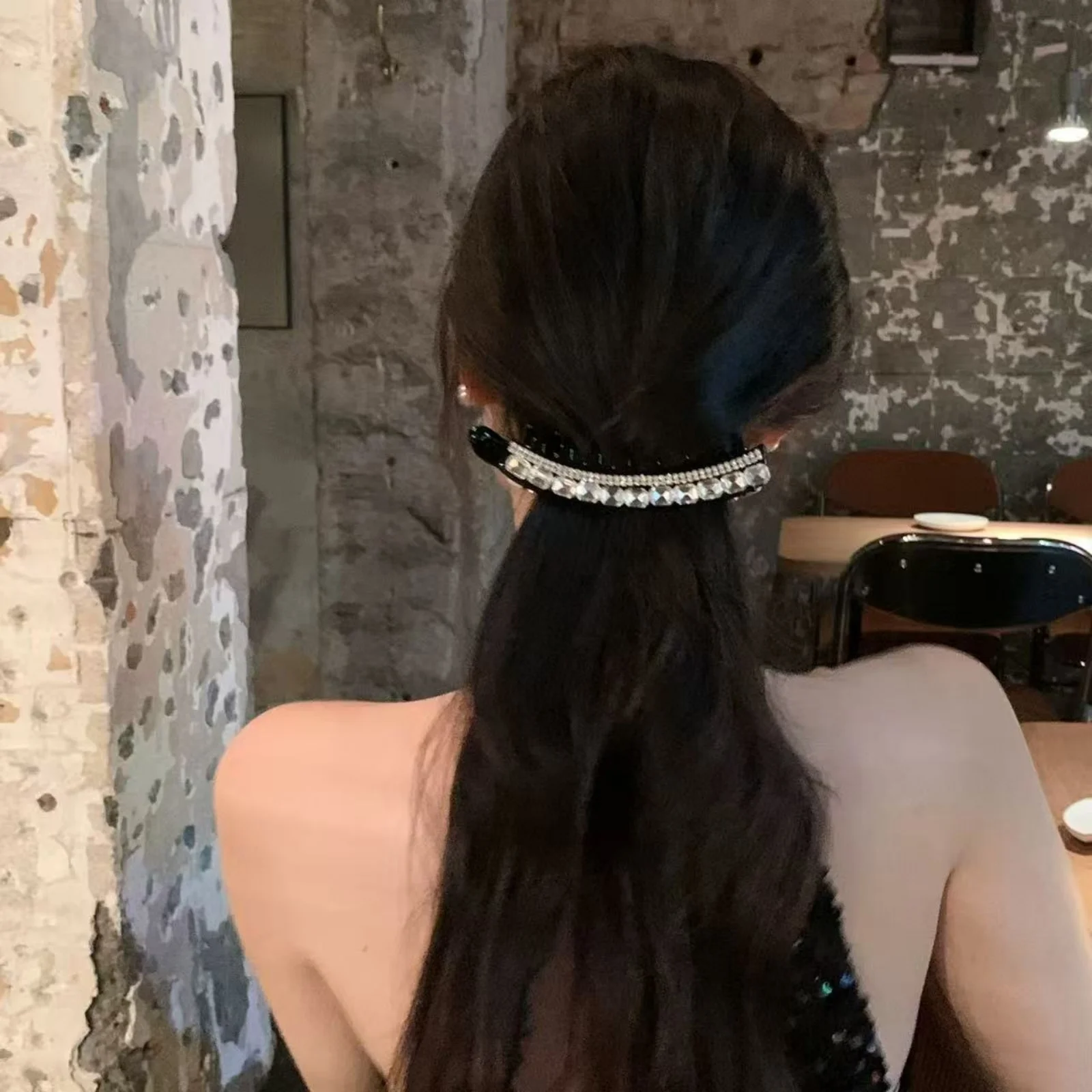 1 Piece Sparkling Crescent Rhinestone Banana Clip - Back-of-Head Hair Accessory for Women, Ideal for Bun & Ponytail Styling