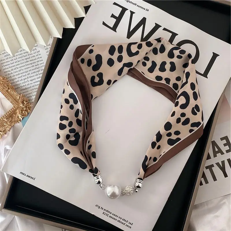 New Summer Pearl Decoration Magnetic Buckle Silk Scarf Versatile Neck Protection Fashionable High End Matching Shirt Scarf Lady