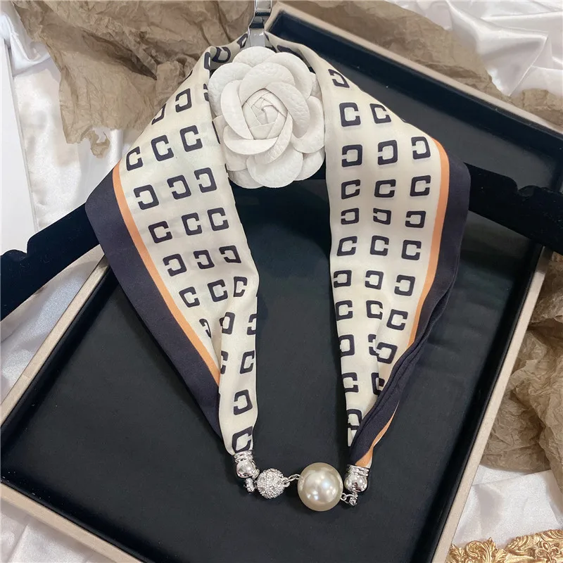 New Summer Pearl Decoration Magnetic Buckle Silk Scarf Versatile Neck Protection Fashionable High End Matching Shirt Scarf Lady