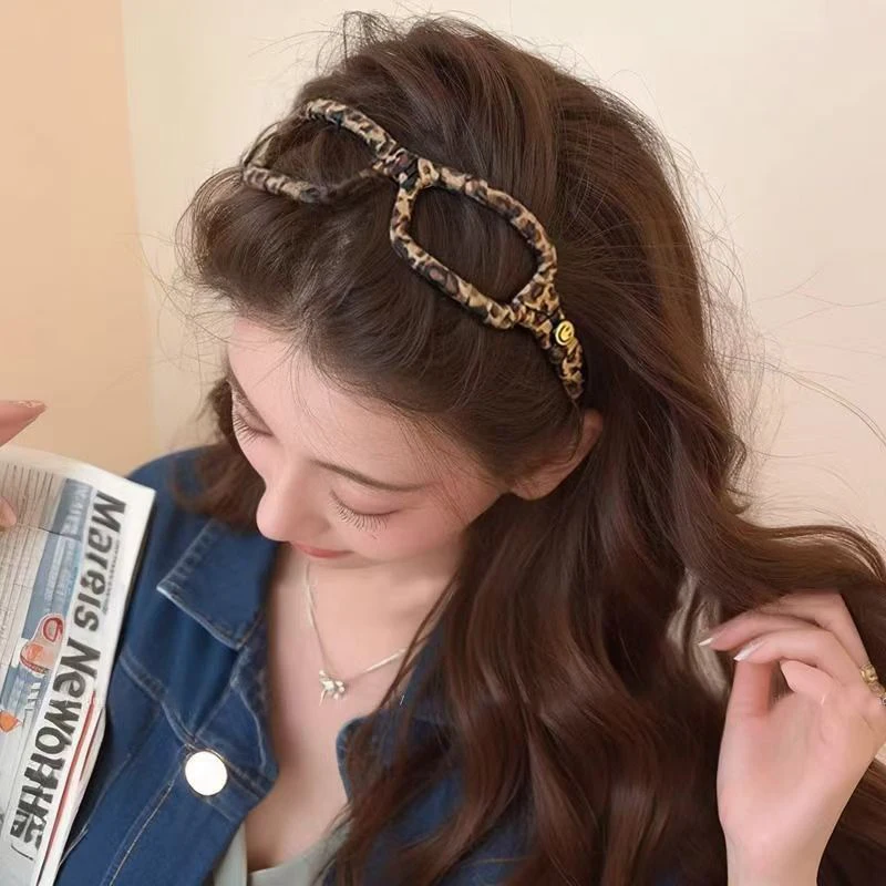 Fashionable Western style eyeglass frame headband for women high skull top anti slip headband niche high-end hair accessory