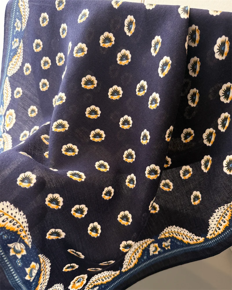 Trendy Print Square Scarf For Women Cotton Velvet Neck Scarf Shawl Warp Elegant Neckerchief Bandanas Ladies Hijab