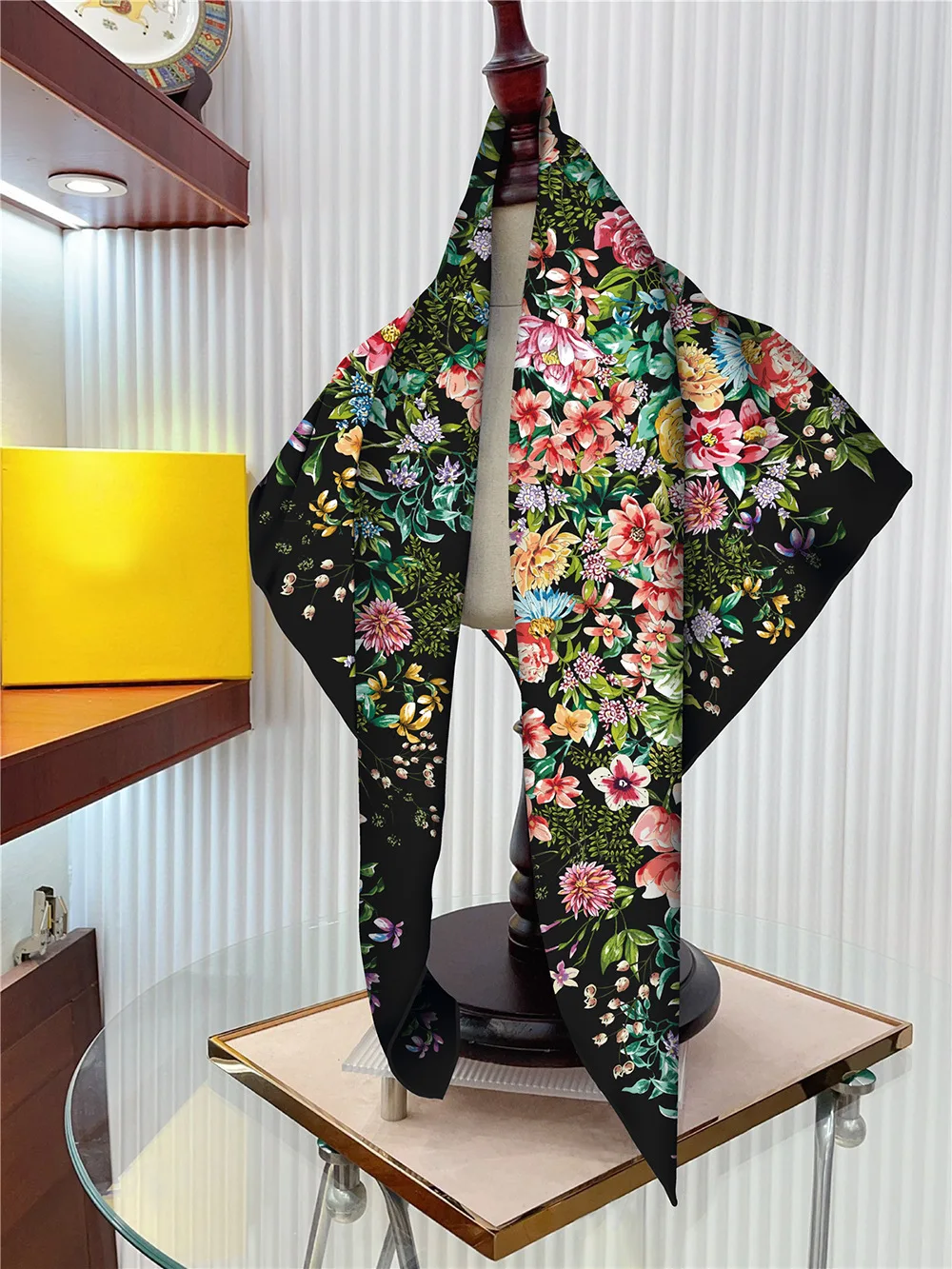 New 90cm Twill Silk Scarf Shawl Luxury Brand Flowers Print Square Scarf Women Hijabs Bandana Foulard Neckerchief Head Scarves