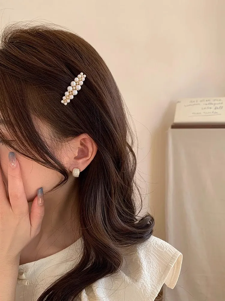 Korean Style Side Pearl Bangs Hair Clip for Women, Forehead Clip Hair Accessory, Internet Celebrity 2025 New Model, High-End Sid