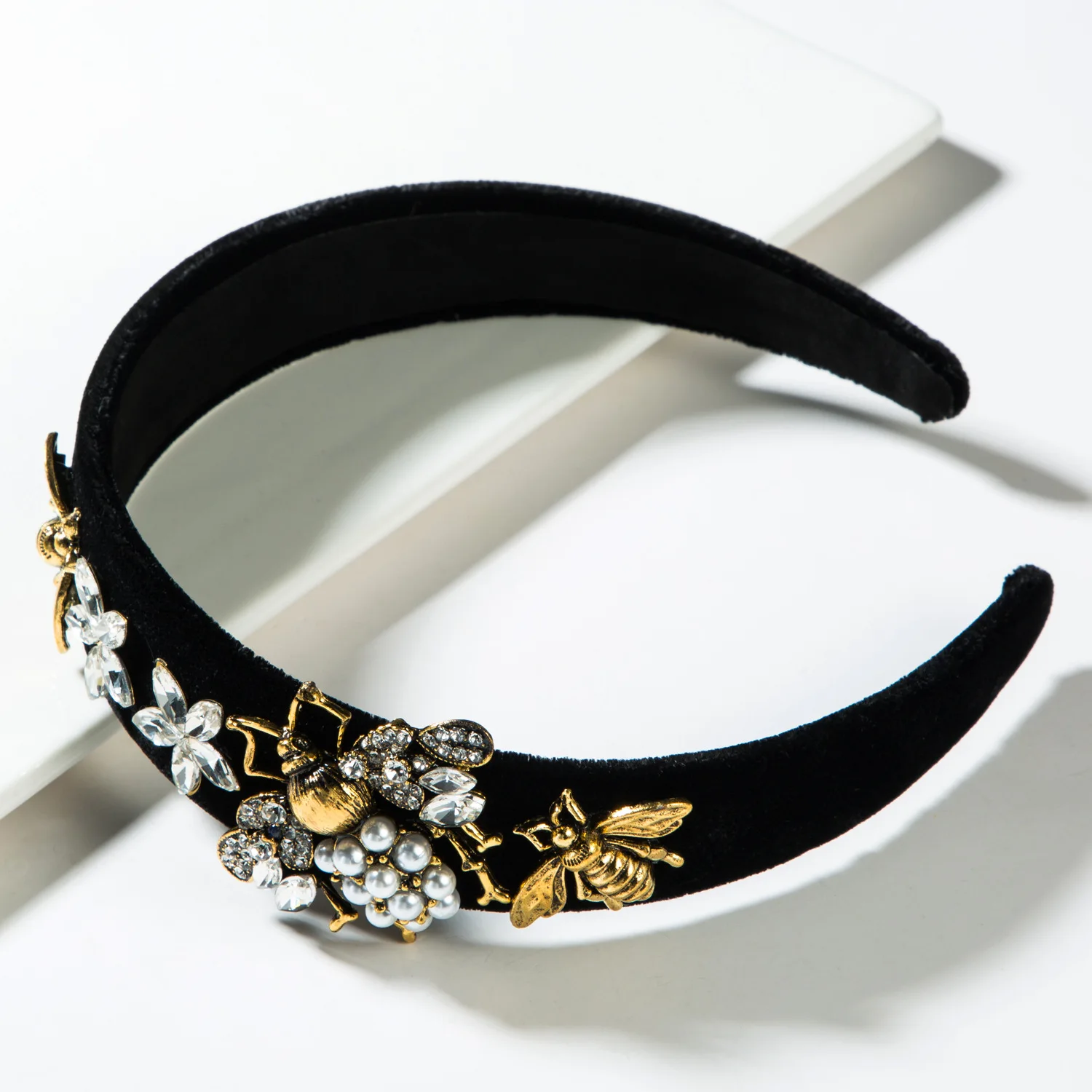 Cross-Border Vintage Court Style Baroque Rhinestone Headband Bee Wide Edge Gold Velvet Head Buckle Pearl Headband