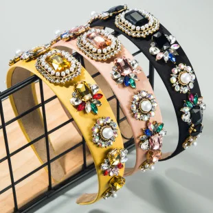 Cross-Border Vintage Court Style Baroque Rhinestone Headband Bee Wide Edge Gold Velvet Head Buckle Pearl Headband