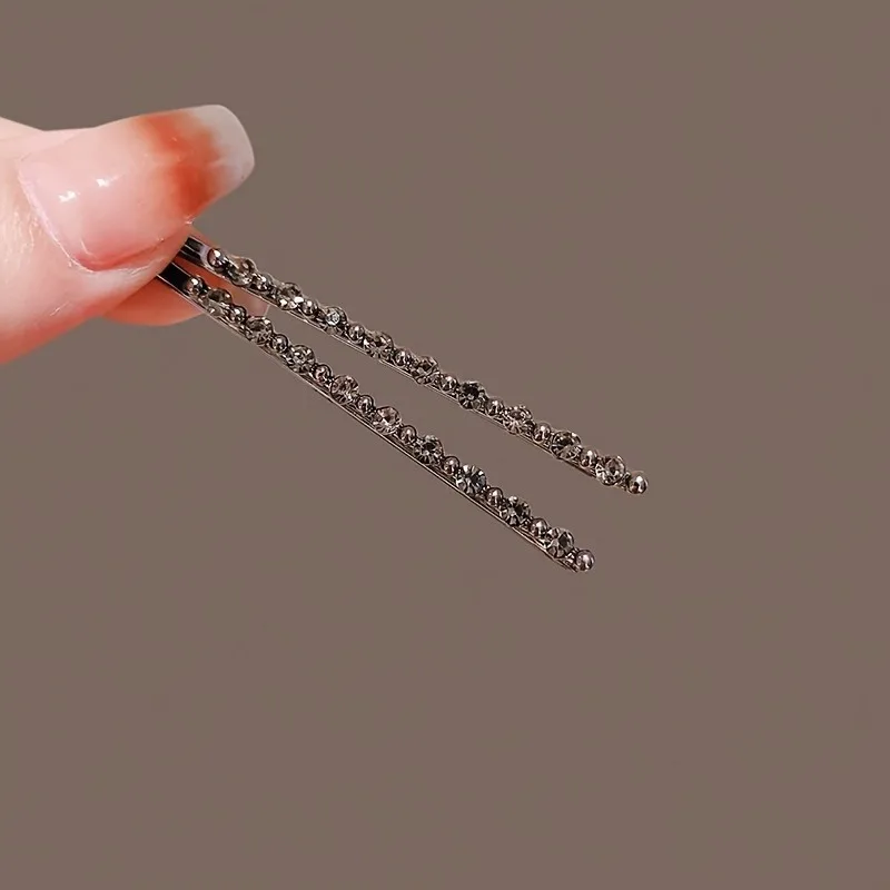 2pcs Sparkling Diamond Decorated Black One-Way Hair Clip Set - Luxurious Texture Women's Daily Bangs Styling Fashion Headwear
